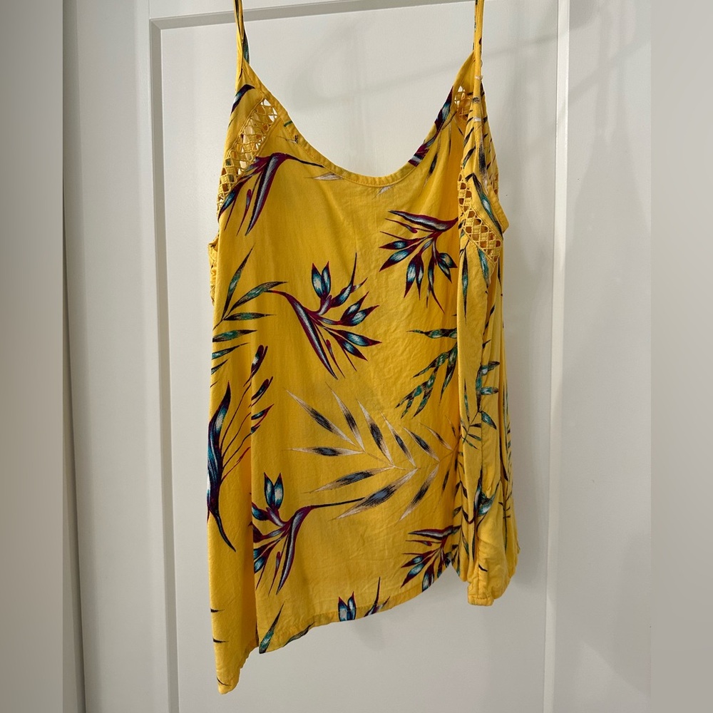 Bold Roxy tank